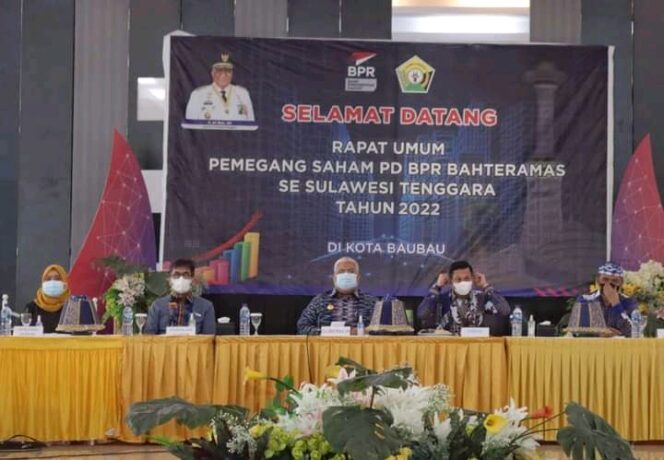 
 Gubernur Sultra Harapkan PD BPR Bahteramas Jadi Penggerak Pertumbuhan Ekonomi Daerah
