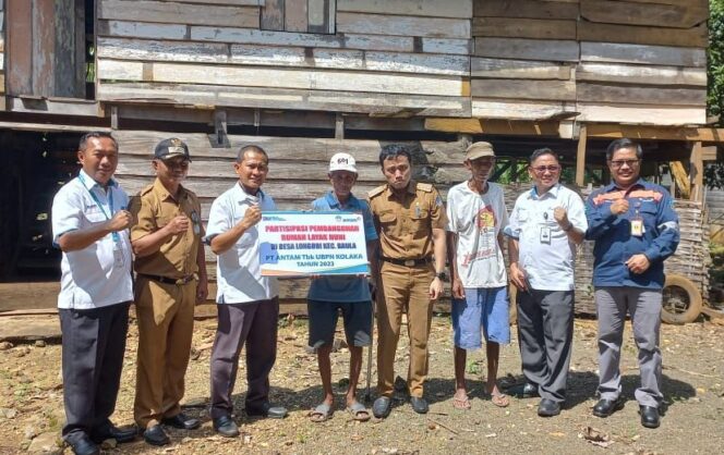 
ANTAM Bantu Pembangunan Rumah Tidak Layak Huni di Desa Langori Kecamatan Baula