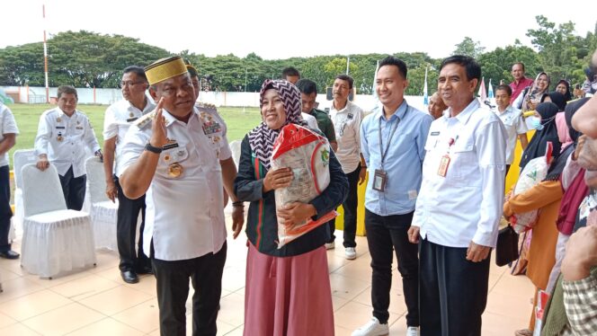
Wow Pemerintah Menyalurkan Bantuan Cadangan Pangan di 27 Kecamatan