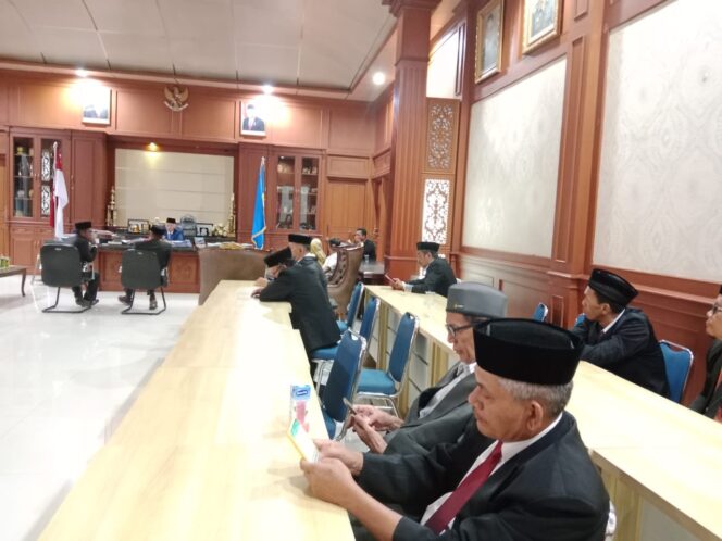 
Pelantikan Ditunda, Sekda : Sekolah Diberi Kesempatan Menyelesaikan Kegiatan DAKnya