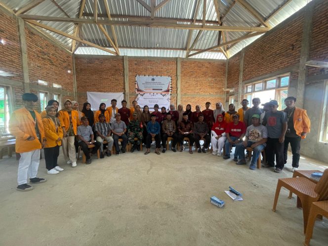 
KKN di Unamendaa, Mahasiswa USN Kolaka Gelar Seminar Program Kerja