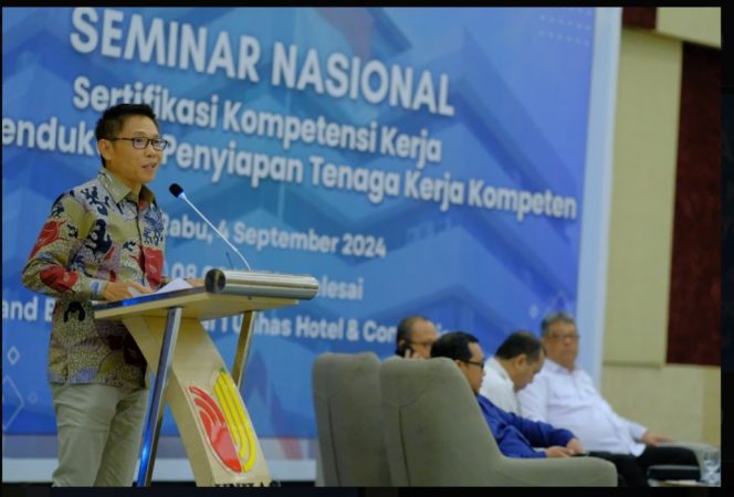
Wakil Presiden Direktur PT Vale Berbagi Cara Jitu Menjadi Tenaga Kerja yang Berkompeten dan Siap Kerja