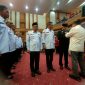 Suasana pelantikan Pengurus PMI Sultra periode  2023-2028 oleh Ketua Umum PMI, DR (HC) Drs H M Jusuf Kalla. Turut menyaksikan Pj Gubenur, Komjen Pol (P) Dr (HC) Andap Budhi Revianto SIK MH yang diwakili oleh Sekda Sultra, Drs H Asrun Lio MHum PhD, Senin (28/10/2024), bertempat di Ruang Pola Kantor Gubernur Sultra.
