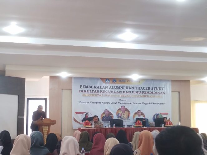 
Dekan FKIP USN Kolaka, Dr. Syarifuddin Tundreng saat memberikan sambutan 