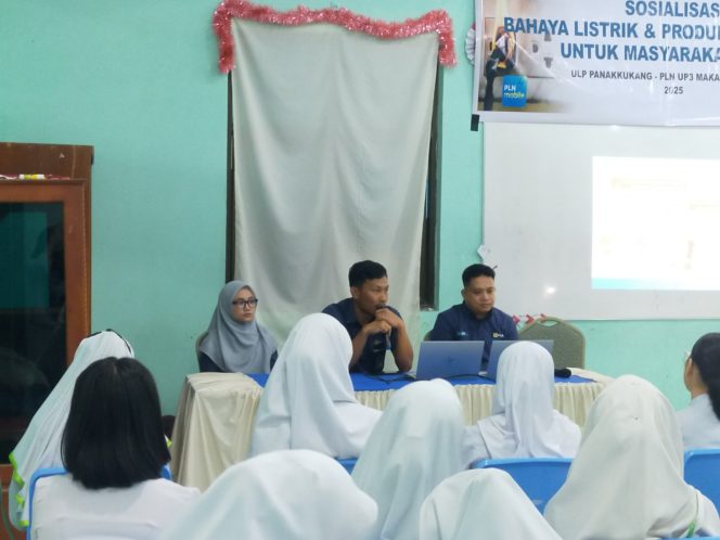 
Ajak Siswa Peduli, PLN UP2D Makassar Edukasi Keselamatan Ketenagalistrikan