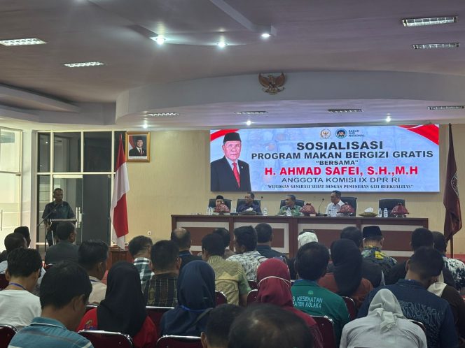 
BGN Bersama DPR RI dan Pemkab Kolaka Sosialisasi MBG
