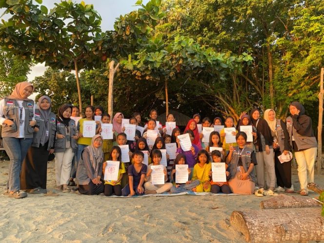 
Tingkatkan Semangat Belajar, Mahasiswa KKN USN Kolaka Gelar Literasi di SD Porehu