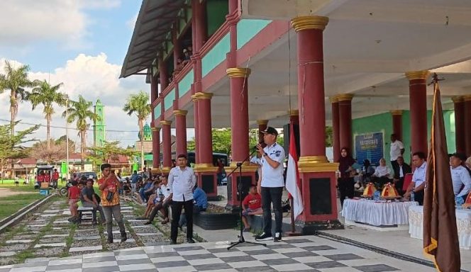 
Bupati Kolaka Resmikan Pembukaan Liga Soeratin U-15 Sultra 2025