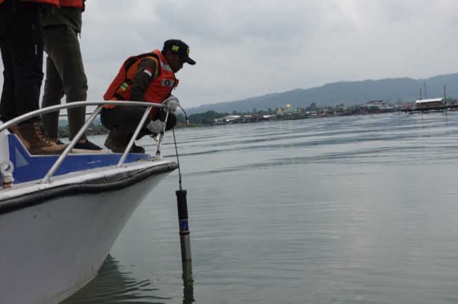 
Pemulihan Berkelanjutan: Jaga Ekosistem Danau Towuti, PT Vale Uji Kualitas Air