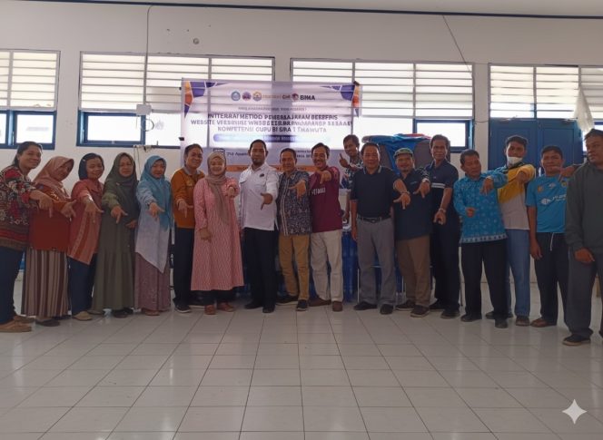 
USN Kolaka Tingkatkan Kompetensi Guru SMA Negeri 1 Tirawuta Lewat Pelatihan Pembelajaran Berdiferensiasi Berbasis Teknologi