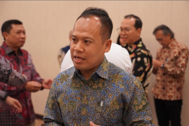 
Direktur dan Chief Sustainability and Corporate Affairs Officer di PT Vale Indonesia Tbk, Budiawansyah