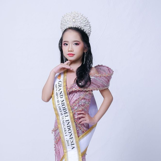 
Arsyila Diza Hanifa Jalil Wakili Sultra di Ajang Grand Model Indonesia