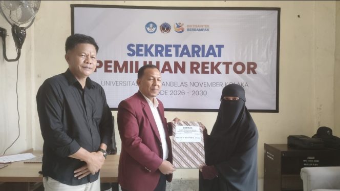 
Petahana Mantapkan Langkah, Prof. Nur Ihsan Resmi Ramaikan Bursa Pilrek USN Kolaka