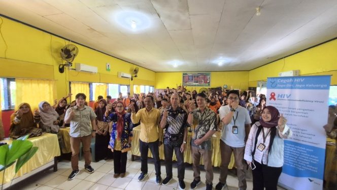 
PT Vale Edukasi Bahaya Narkoba dan HIV kepada Pelajar SMPN 1 Pomalaa