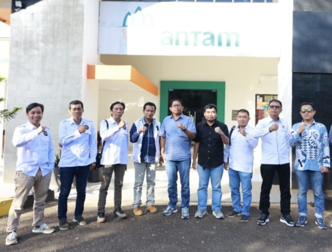 
Tak Sekadar Silaturahmi, PWI Kolaka dan ANTAM Bahas Program Strategis