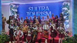 Foto Bersama usai kegiatan Sultra Tourism Impact yang dihadiri Wakil Ketua Dekranasda Kolaka, Ibu Sekda Kolaka, Sekretaris Dinas Pariwisata Kolaka dan Pengurus Dekranasda Kolaka