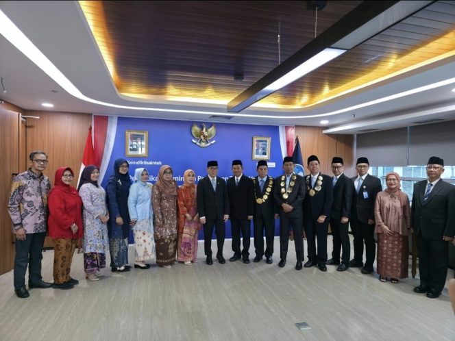 
Syarifuddin Tundreng Resmi Nahkodai USN Kolaka