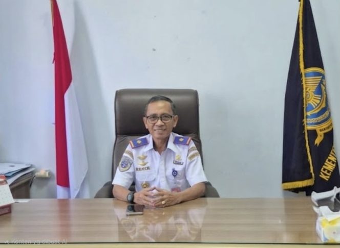 
Kepala Kantor Unit Penyelenggara Bandar Udara (UPBU) Sangia Nibandera, Basuki Rahmat. FOTO:sultrakita.com