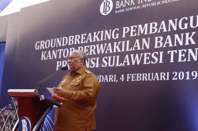 
 IST : Gubernur Sultra Ali Mazi saat memberikan sambutan dalam Dalam acara sertijab Kepala wilayah (Kanwil) BI Sulawesi Tenggara